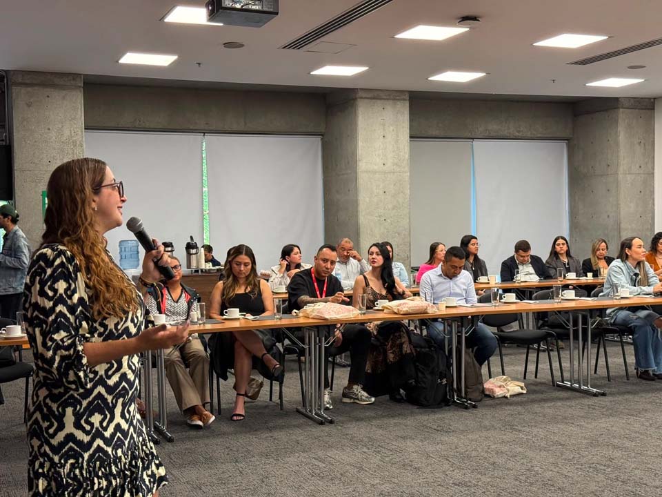 Imagen red de anfitriones como aliados estratégicos para la promoción turística (3)