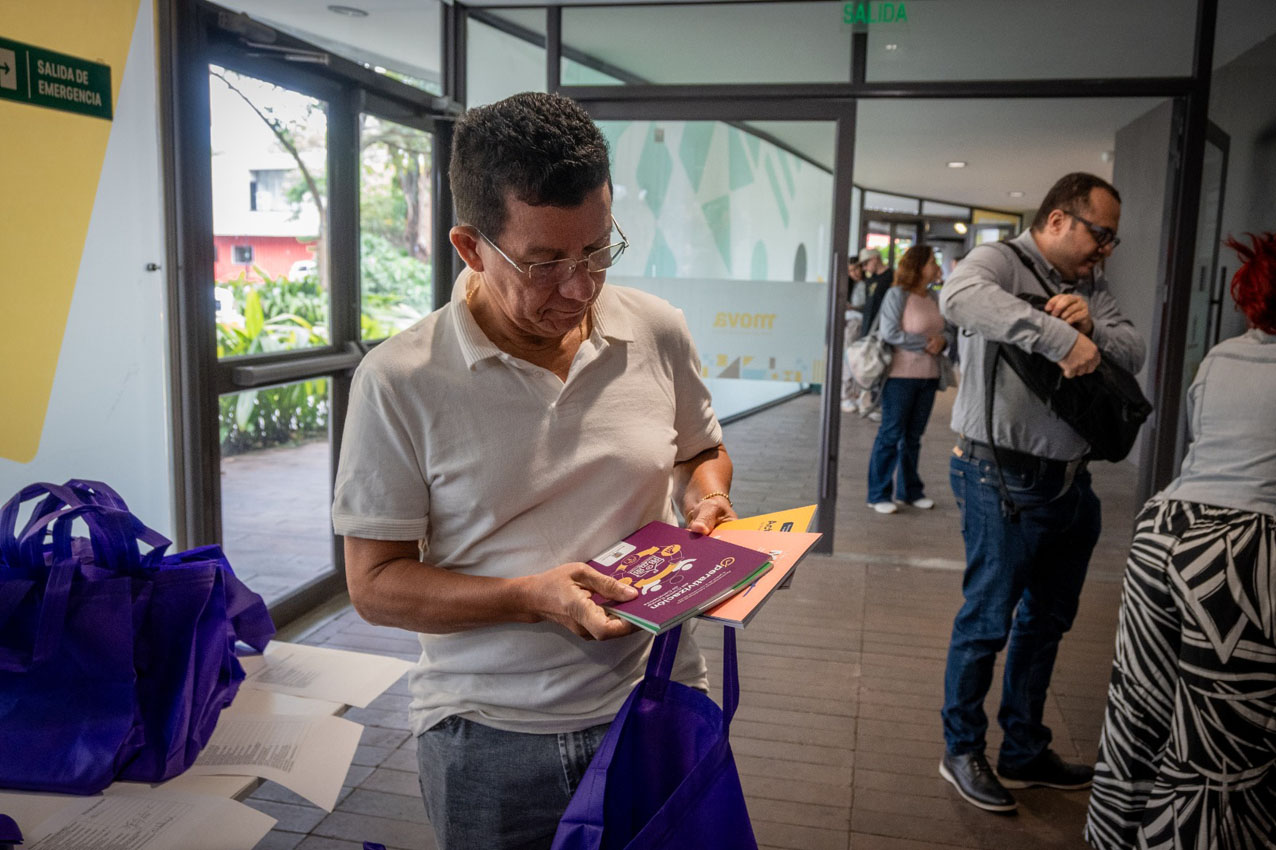 Imagen Instituciones educativas reciben nuevas herramientas para fortalecer la convivencia escolar (6)