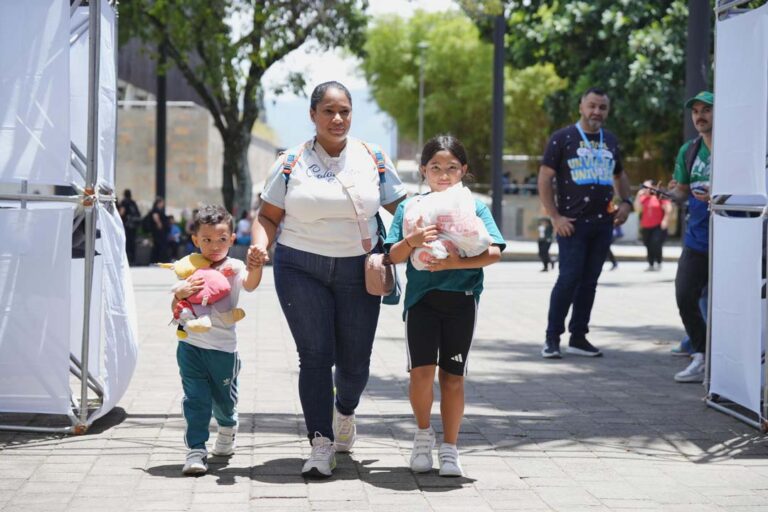 Imagen Las pequeñas manos que hoy ayudan desde Medellín a Colombia, en el Festival Buen Comienzo (1)