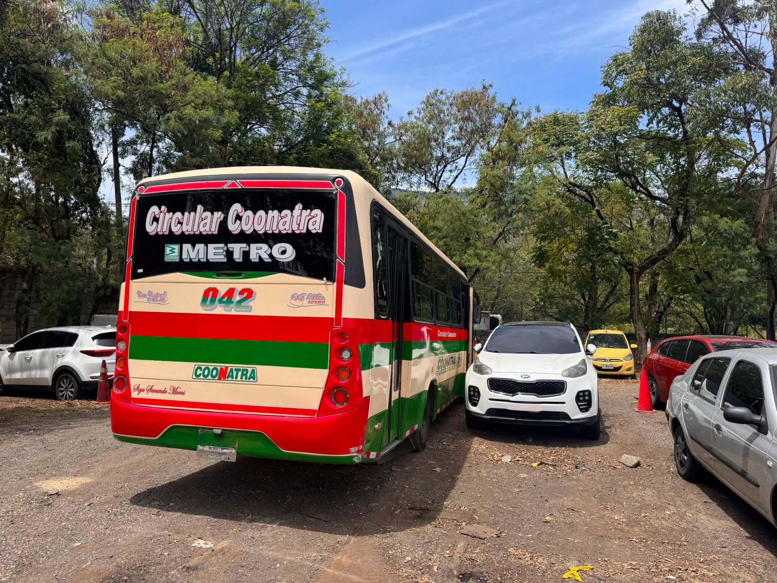 Imagen bus inmovilizado movilidad (2)