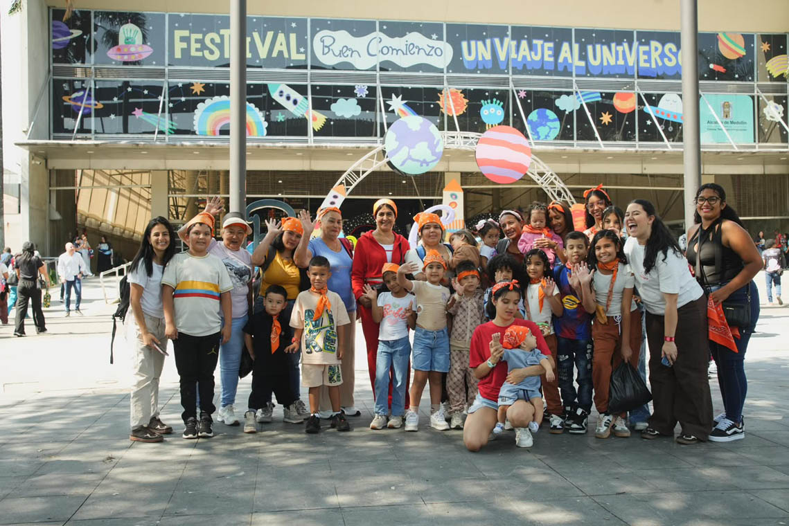 Imagen de asistentes a Festival Buen Comienzo