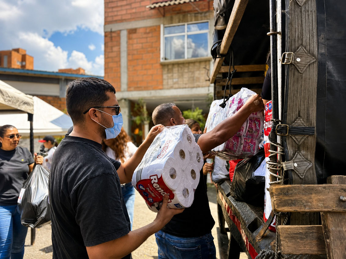 Imagen donaciones para enviar desde Medellín a las comunidades afectadas por el sismo (4)