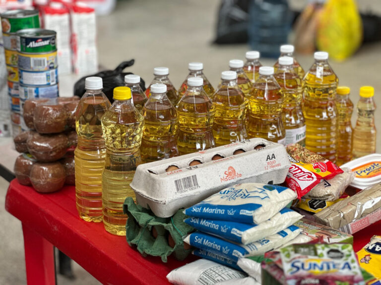 Imagen donaciones para enviar desde Medellín a las comunidades afectadas por el sismo (6)