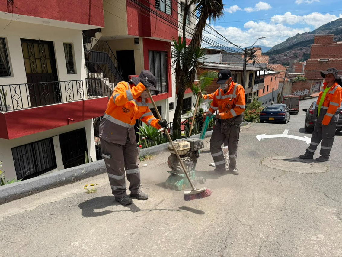 Imagen nuevos sentidos viales y cruces semaforizados mejora la movilidad en el centro oriente (3)
