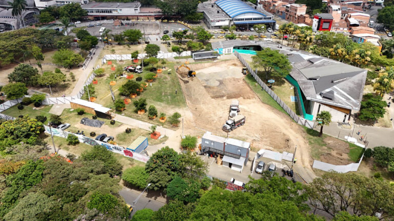 Imagen panorámica de construcción Recreo Cultural Guayabal