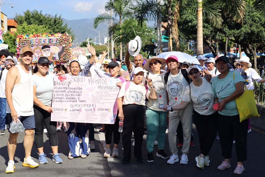 Imagen personas mayores en una jornada de bienestar, reconocimiento y participación