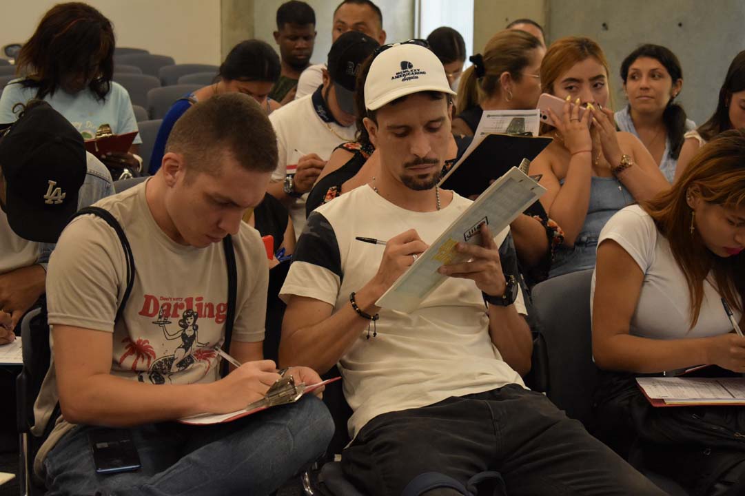 Imagen reducción del desempleo en Colombia (1)