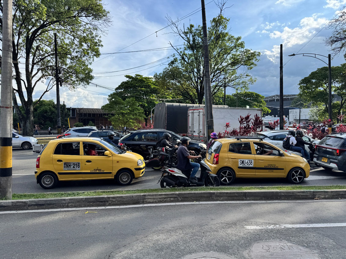 Imagen taxistas serán embajadores de ciudad (3)