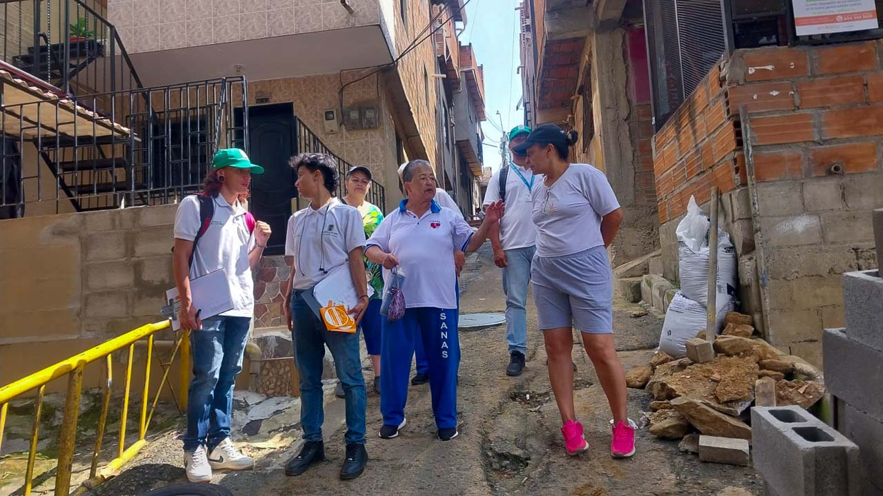 Personas de Villa Niza