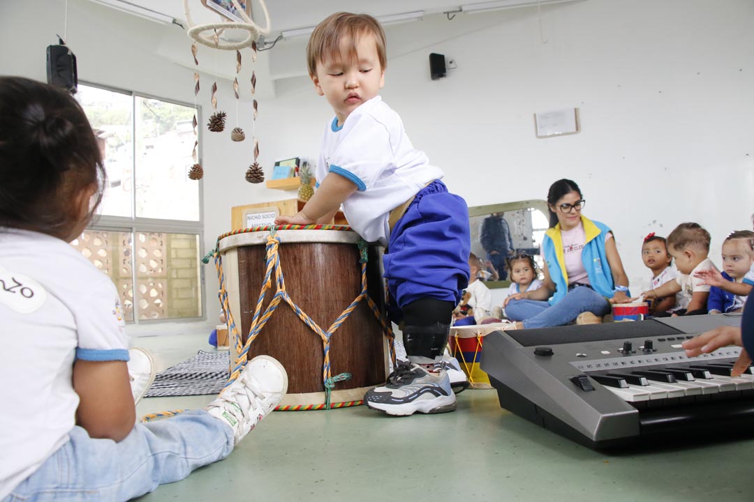 Emiliano da sus primeros pasos 2