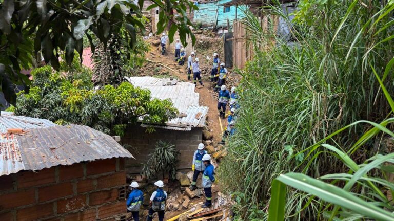 Evacuación humanitaria en Manrique