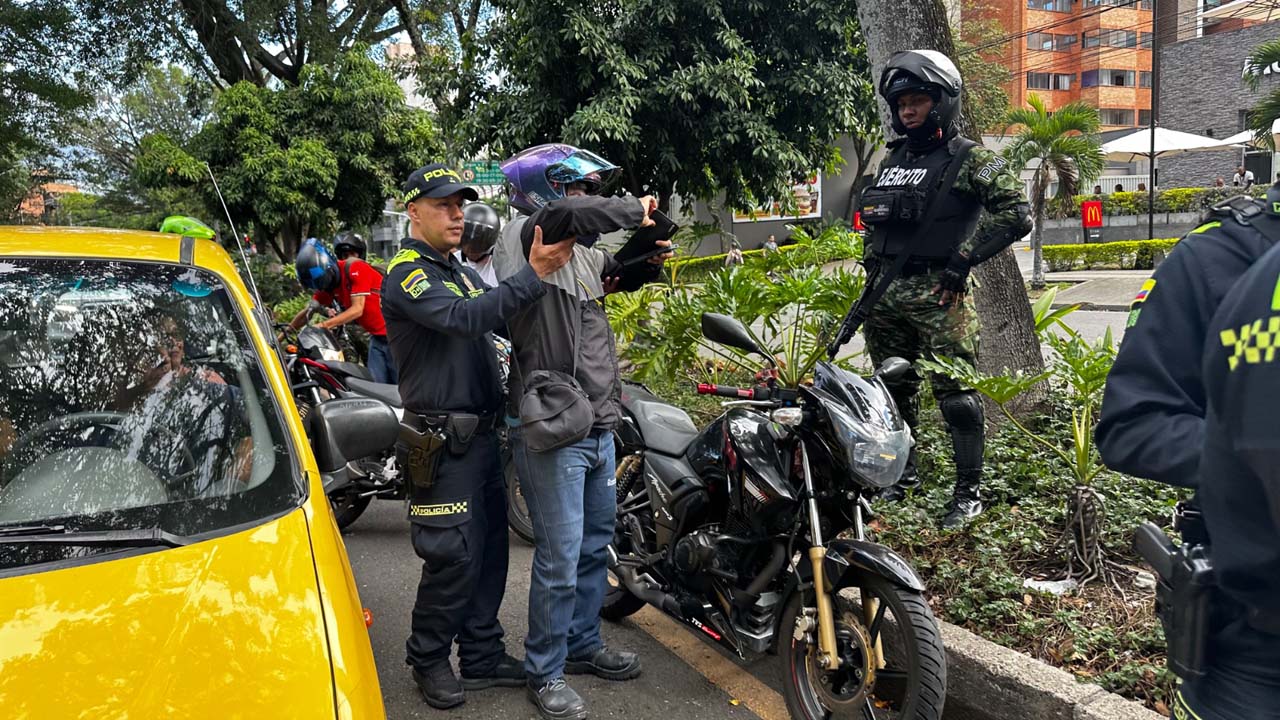 Imagen Autoridades de Medellín capturaron a cuatro personas (2)