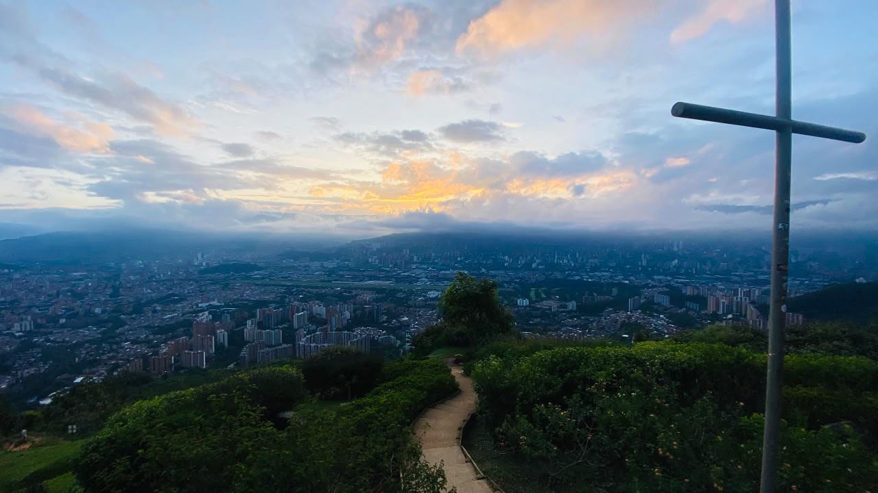 Imagen Cerro de las tres cruces (1)