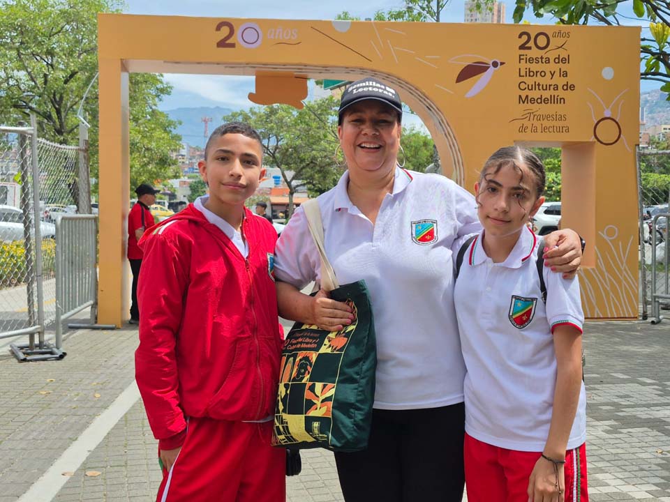 Imagen De Betulia a la Fiesta del Libro de Medellín ABRAZO