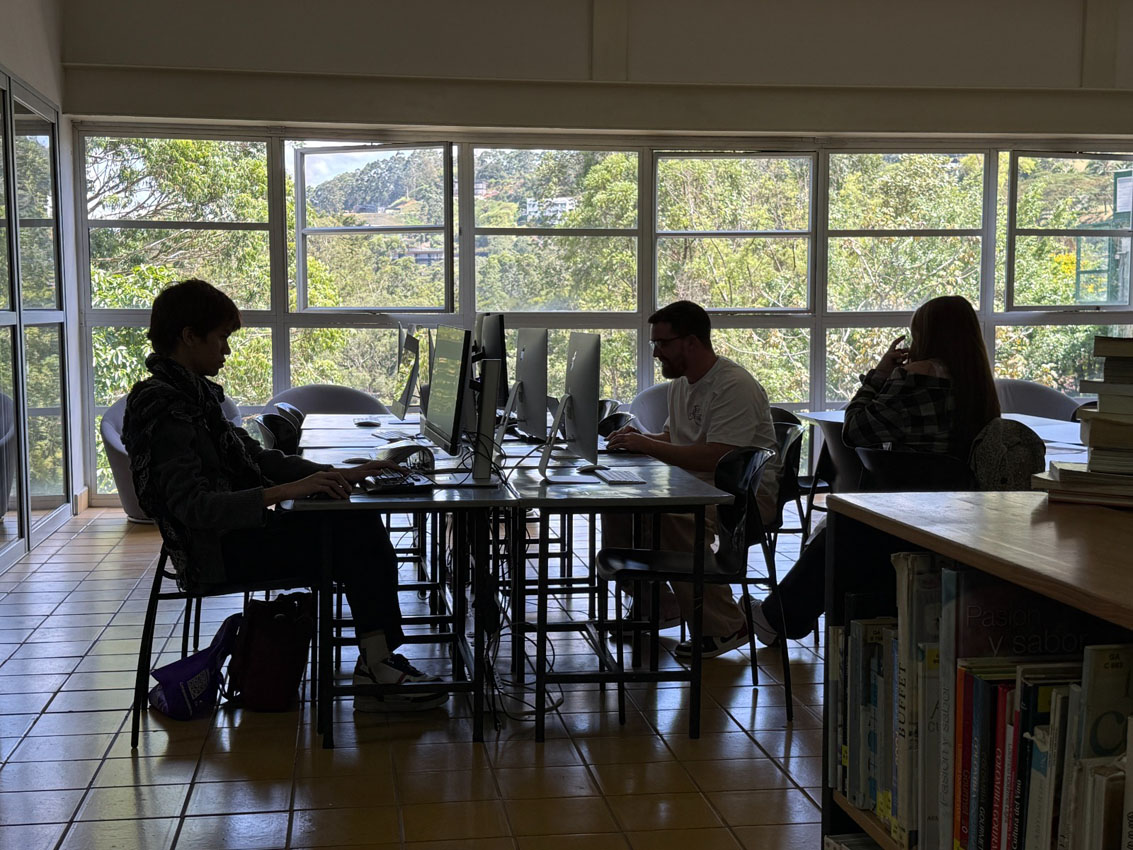 Estudiantes reciben formación para protegerse de las violencias sexuales en los entornos digitales Imagen Estudiantes reciben formación para protegerse de las violencias sexuales en los entornos digitales (4)