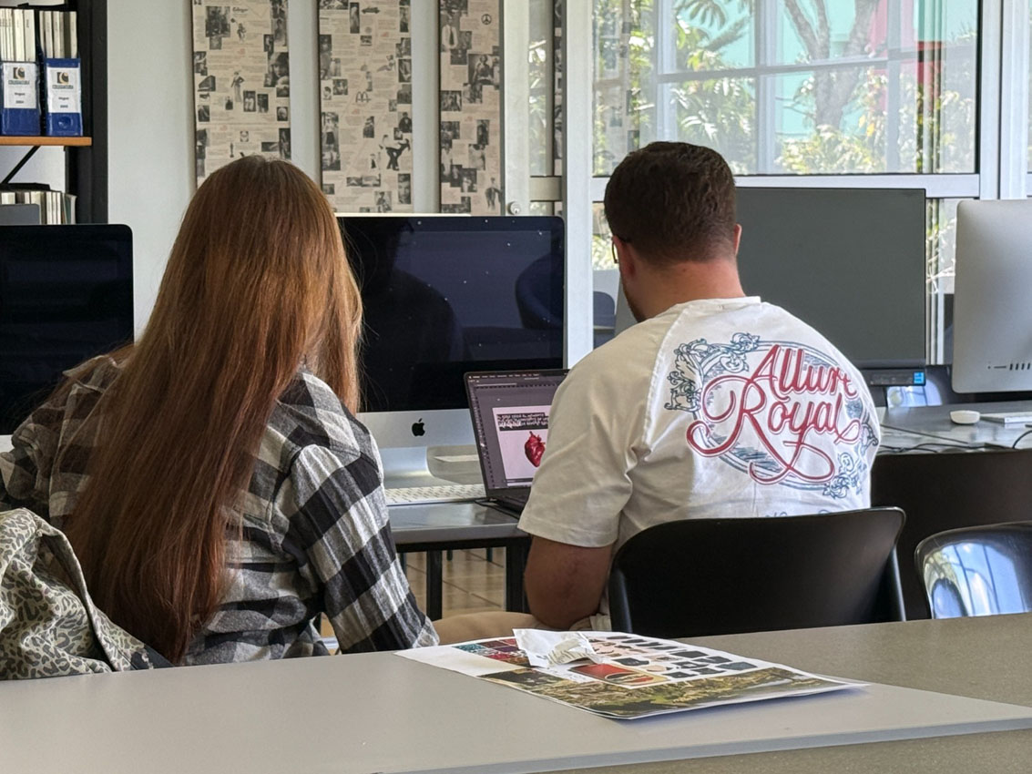 Estudiantes reciben formación para protegerse de las violencias sexuales en los entornos digitales Imagen Estudiantes reciben formación para protegerse de las violencias sexuales en los entornos digitales (5)