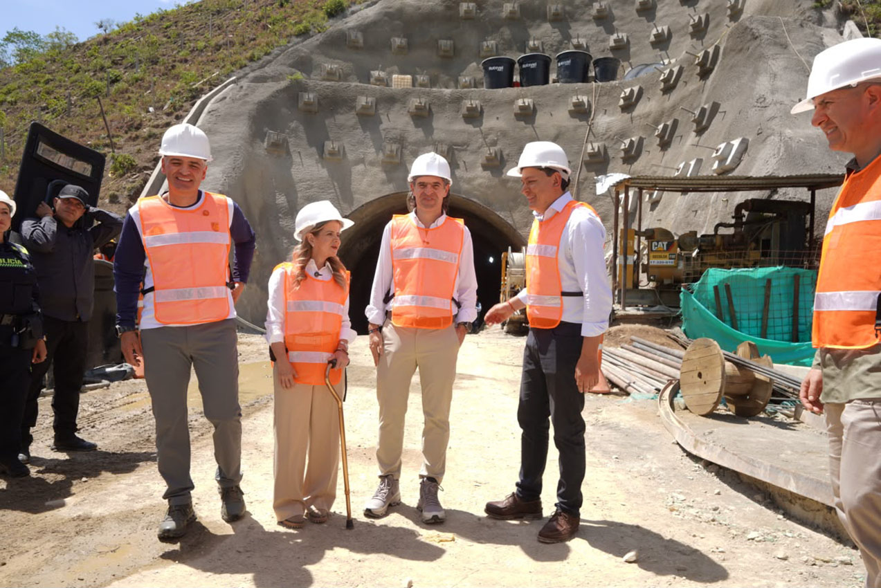 Imagen Federico Gutiérrez ratifica su compromiso con grandes obras para Medellín y Antioquia (1)