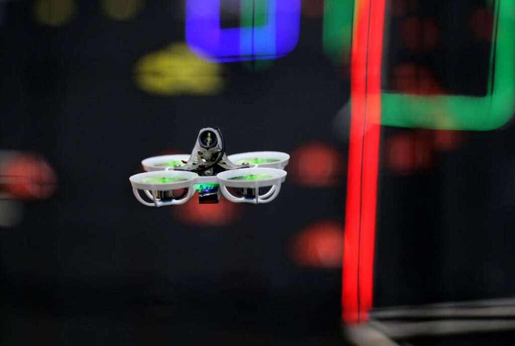Dron volando Imagen Gamers MED 2026 (1)