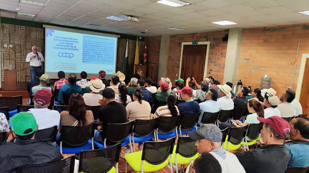Imagen La economía social y solidaria impulsa el empleo (1)