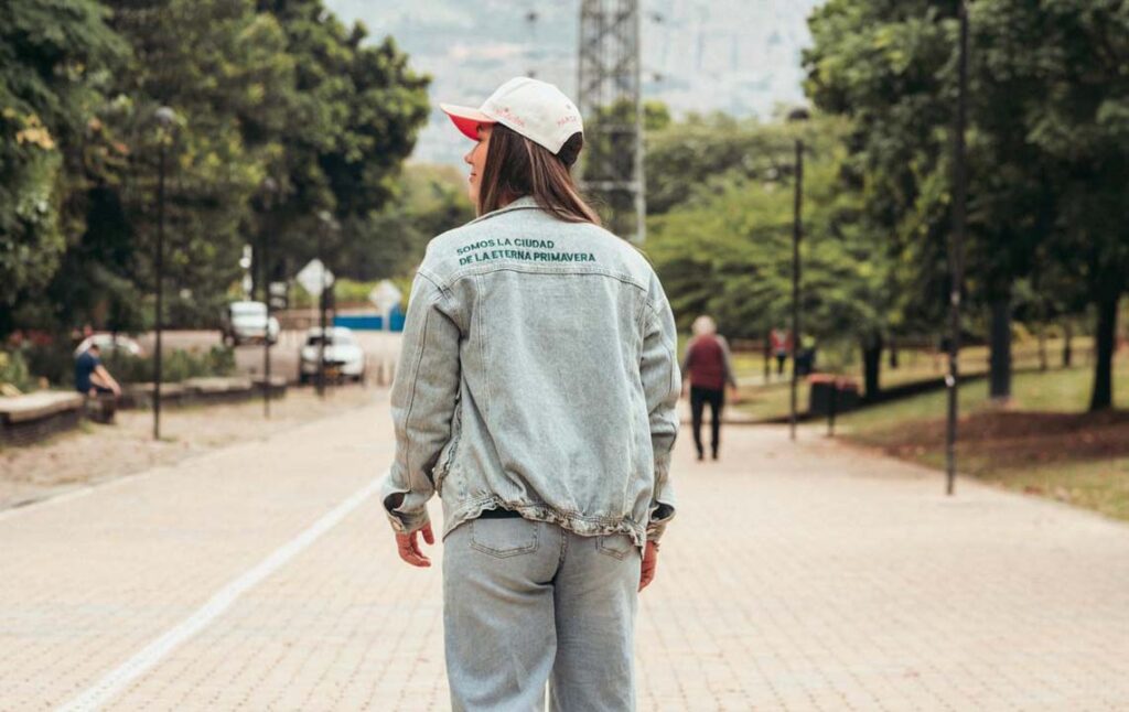 Somos la ciudad de la Eterna Primavera Imagen Medellín florece en cada diseño