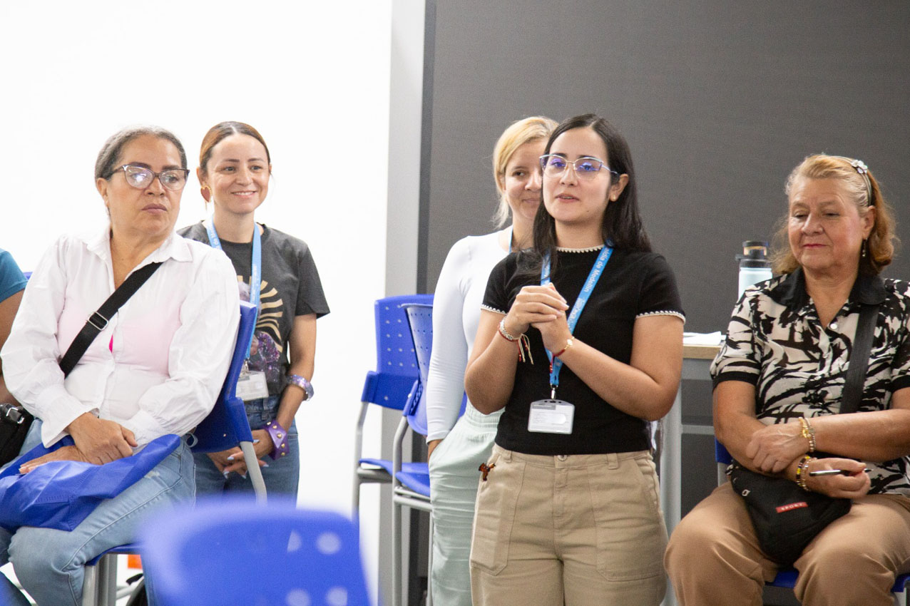 Imagen Medellín fortalece el acceso de las mujeres a información que transforma sus vidas (1)