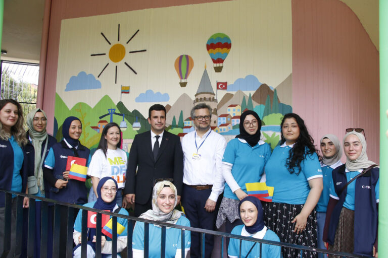 Imagen Medellín y Turquía cooperan para fortalecer atención integral de las niñas y los niños en San Antonio de Prado (1)