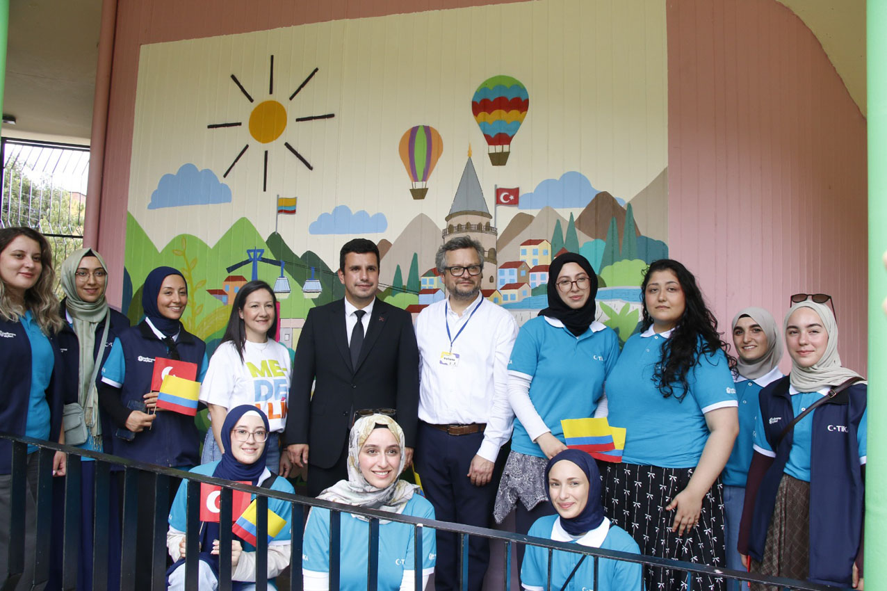 Imagen Medellín y Turquía cooperan para fortalecer atención integral de las niñas y los niños en San Antonio de Prado (1)