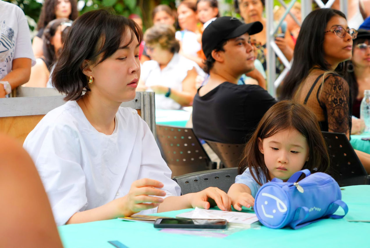 Fiesta del Libro, Medellín y Corea del Sur afianzan sus lazos en cultura, arte e historia Imagen en la Fiesta del Libro, Medellín y Corea del Sur afianzan sus lazos en cultura, arte e historia (4)
