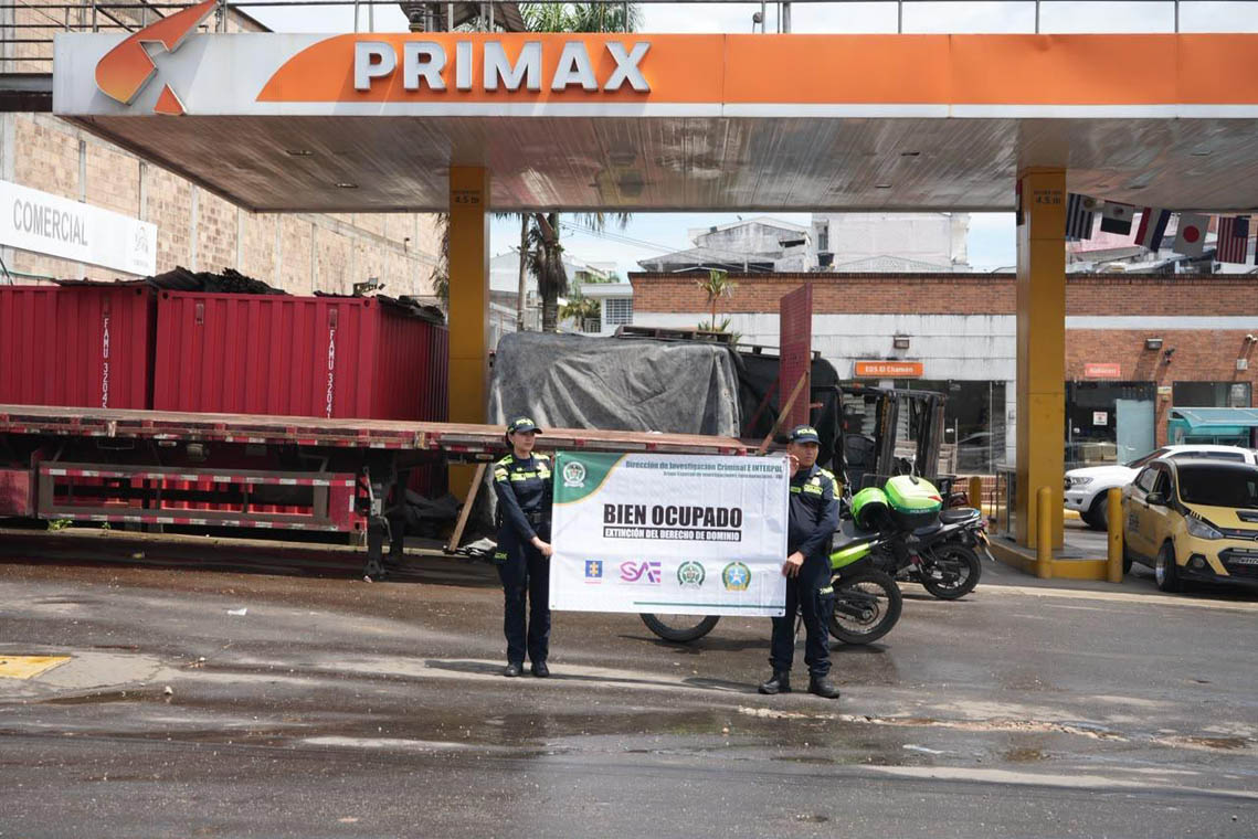 Imagen estación de servicios incautada por la policía