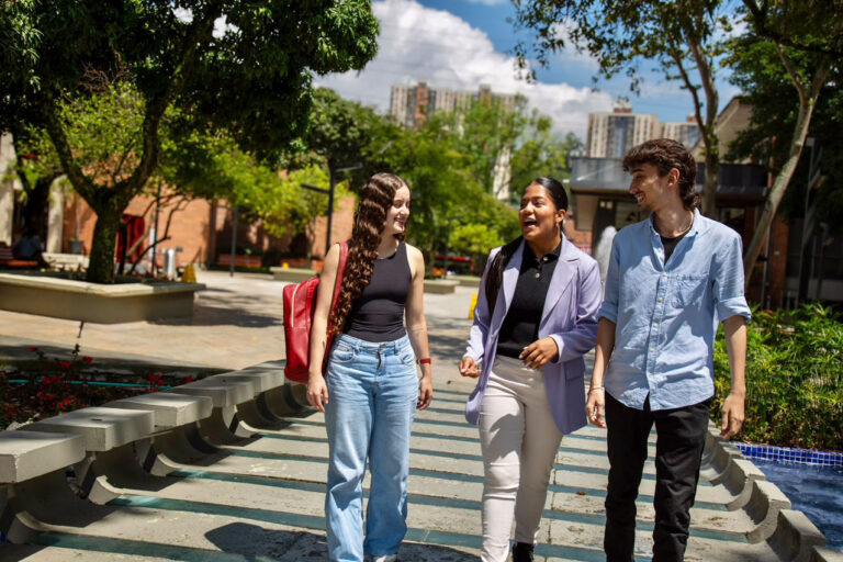 Imagen estudiantes acceden a educación superior con recursos priorizados (3)
