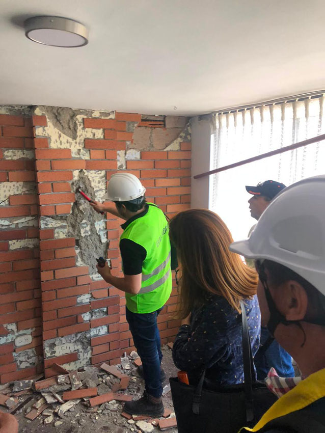 Imagen ingenieros terremoto Colombia (8)