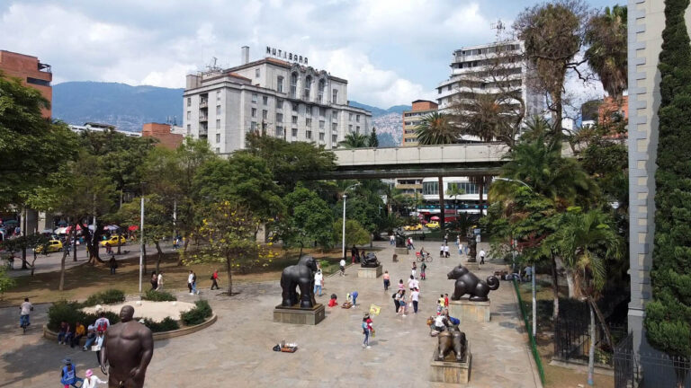 Imagen panorámica de la Plaza Botero