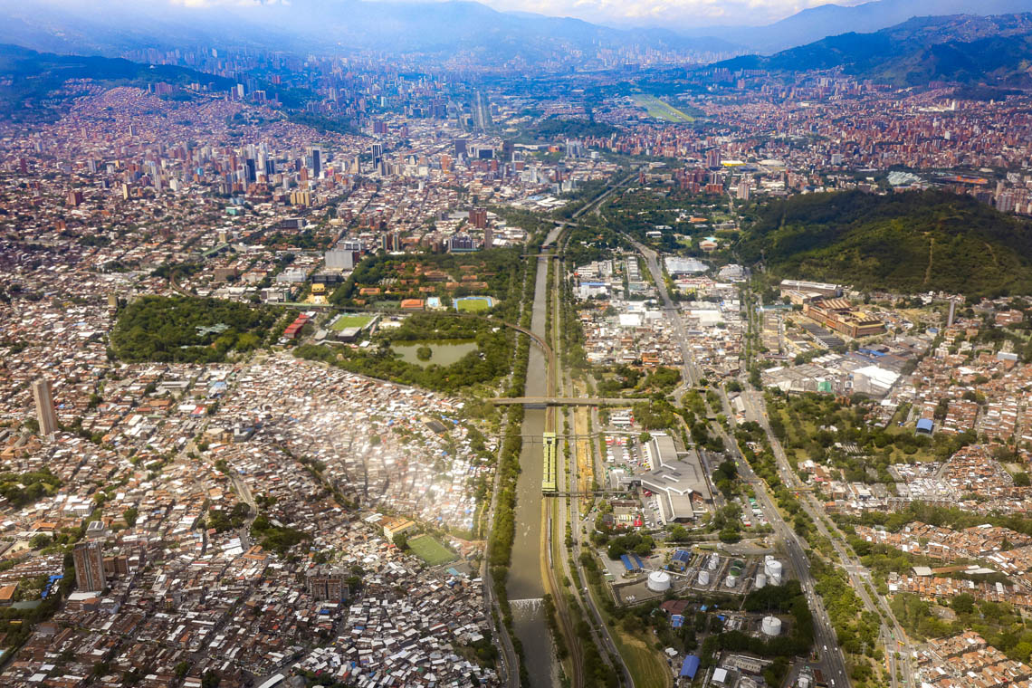 Imagen Medellín desde el aire