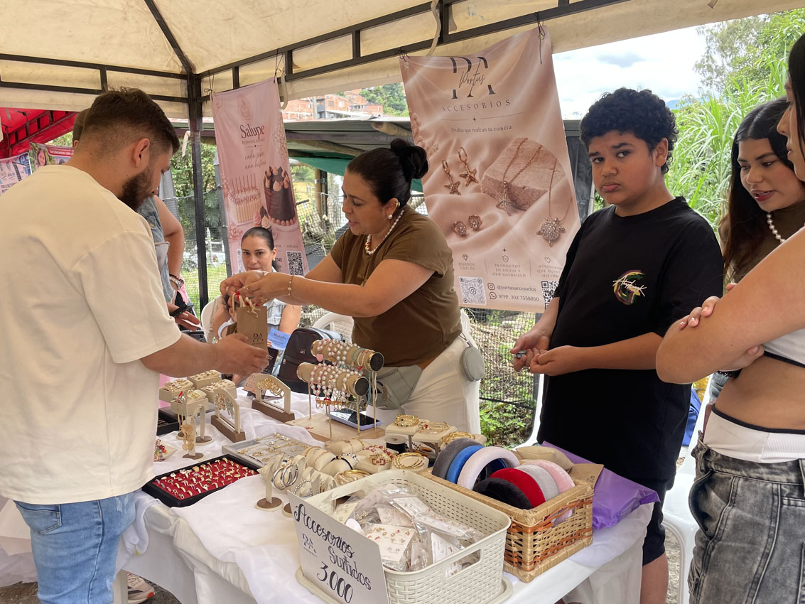 Imagen 1 emprendimientos y servicios vereda Monteverde en Altavista