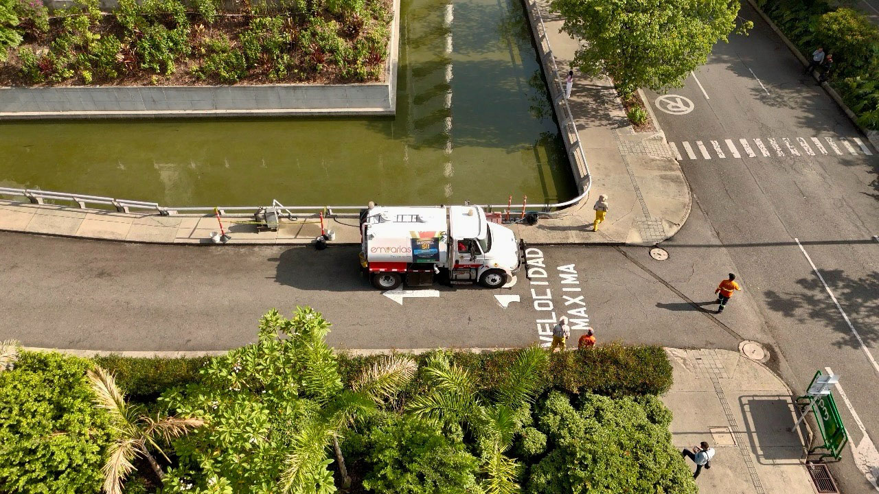 Imagen Limpieza sostenible utilizan agua no potable en espacios públicos de Medellín (3)