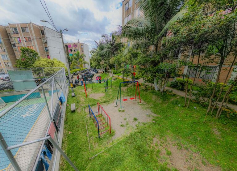 Imagen Los parques infantiles de Medellín se transforman el Distrito recibió 34 propuestas para su renovación (1)
