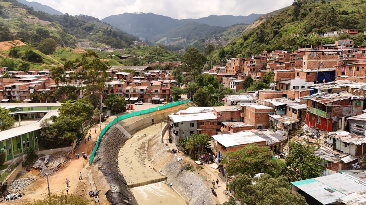 Imagen Obras de mitigación en la quebrada Altavista (3)