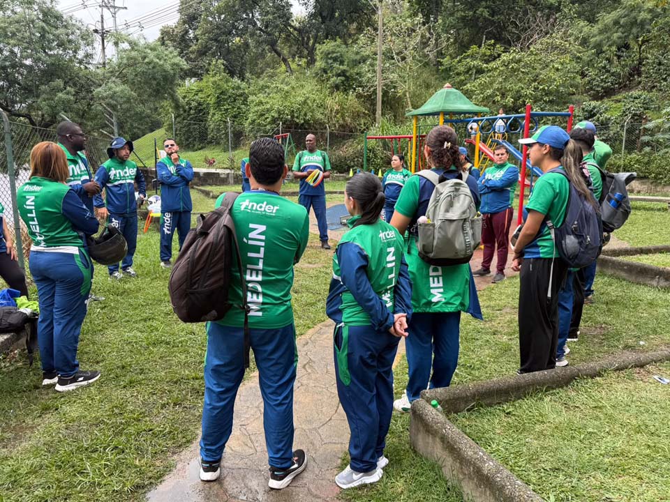 Imagen acceso de niñas, niños y jóvenes a los servicios educativos en las zonas golpeadas por las lluvias (1)