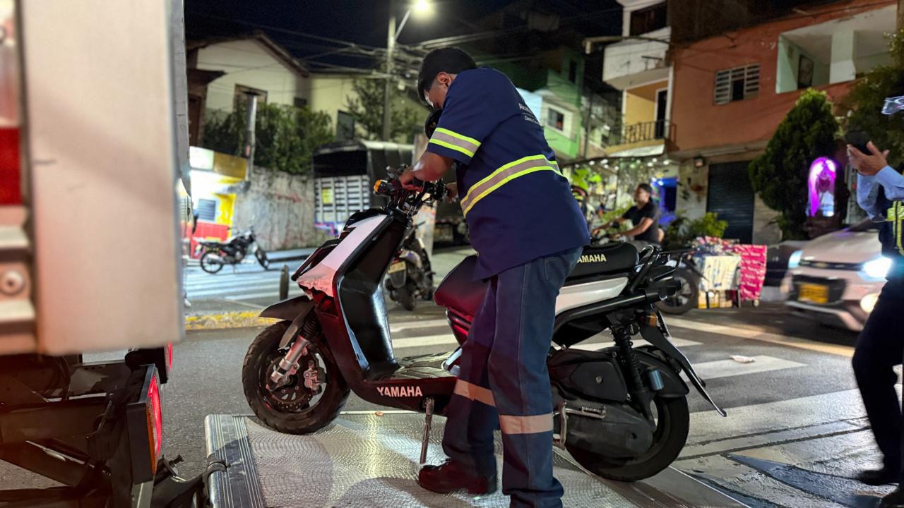 Imagen amplio dispositivo de seguridad durante todo el fin de semana de Halloween (5)