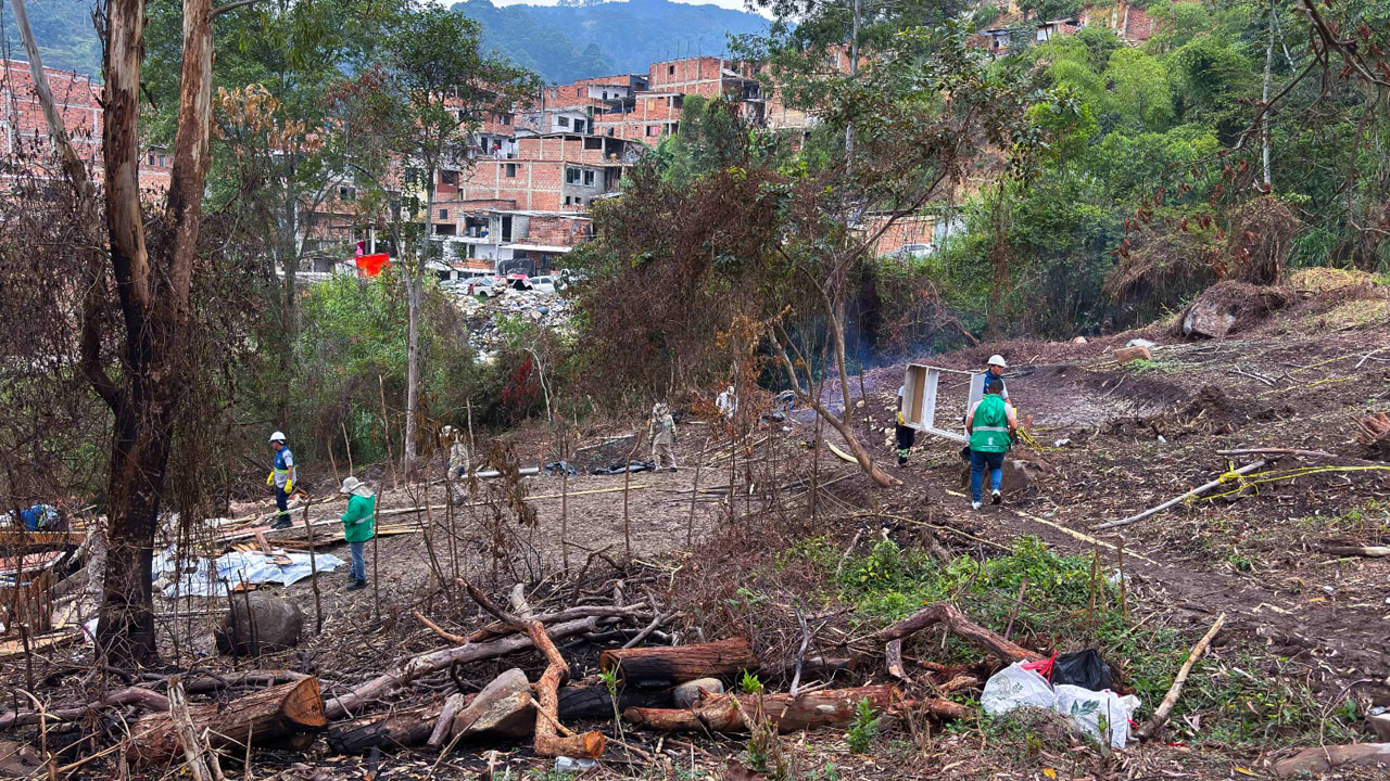 Imagen con imágenes satelitales e inteligencia artificial, la Alcaldía de Medellín identifica cambios en el territorio (3)