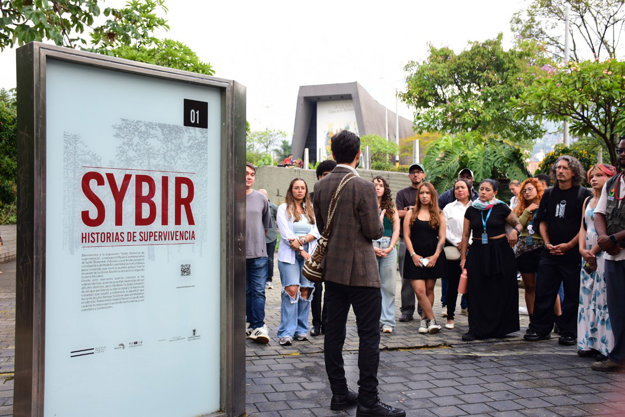 Imagen exposición internacional Sybir (2)