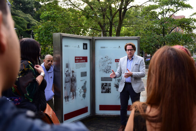 Imagen exposición internacional Sybir (3)