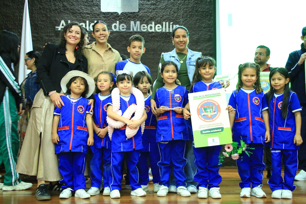 Imagen instituciones educativas, PAE (1)