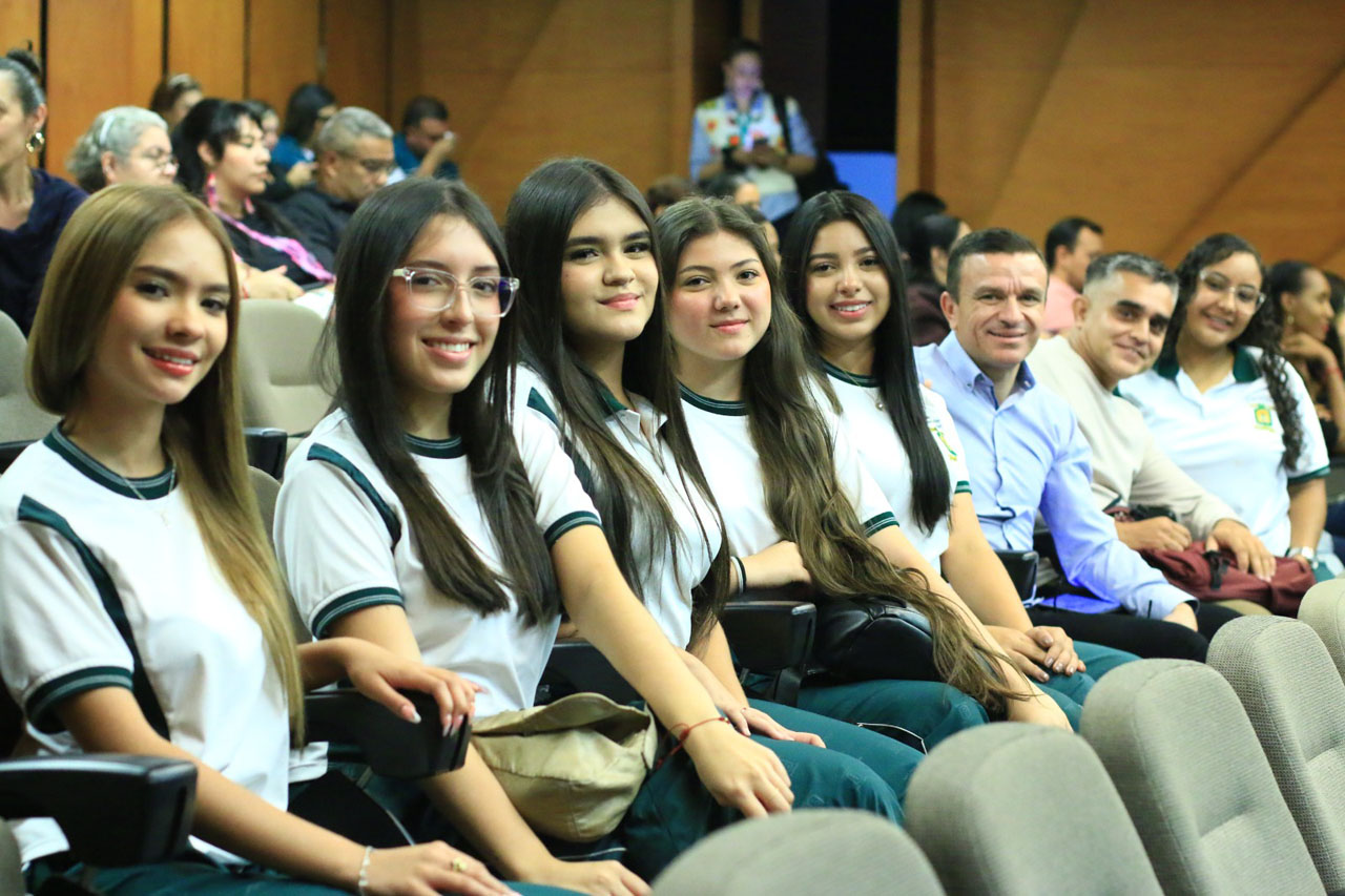 Imagen instituciones educativas, PAE (4)