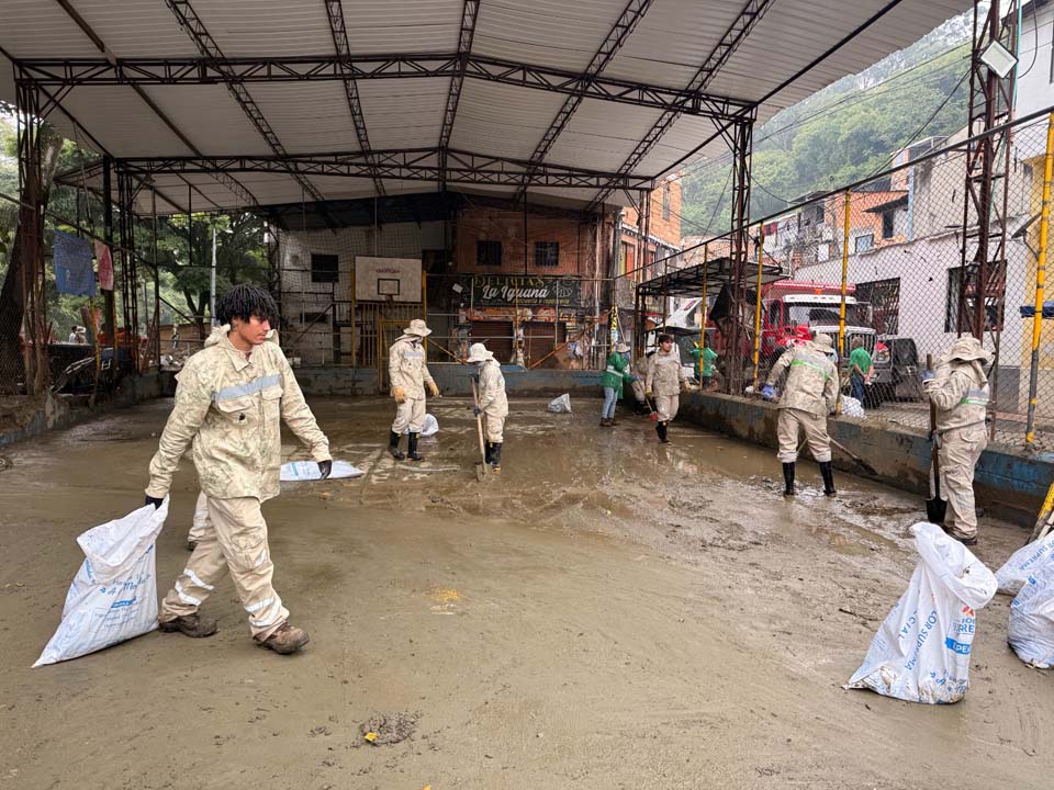 Imagen más de 2.600 ayudas a 383 familias y mantiene el despliegue de sus equipos en las zonas afectadas por las lluvias (1)