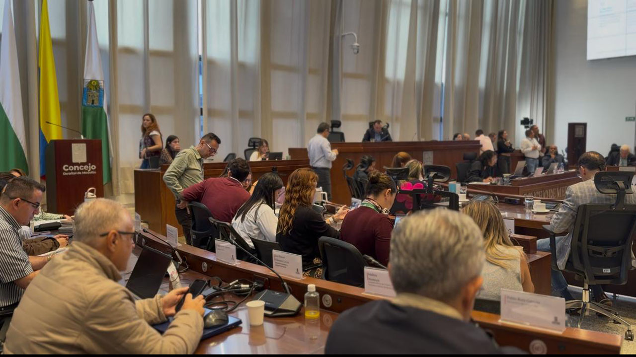 Imagen reforma administrativa del Distrito (2)
