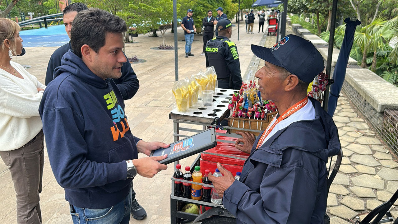 Imagen vendedores informales de Medellín (1)