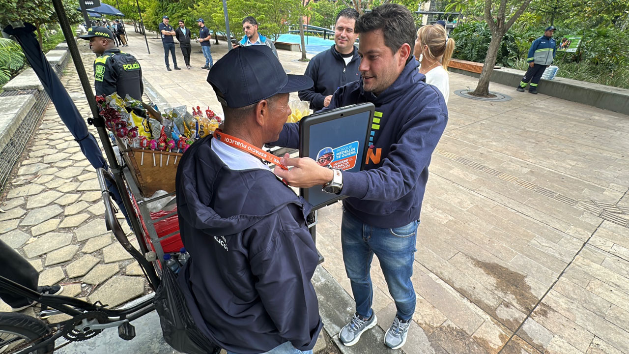 Imagen vendedores informales de Medellín (5)