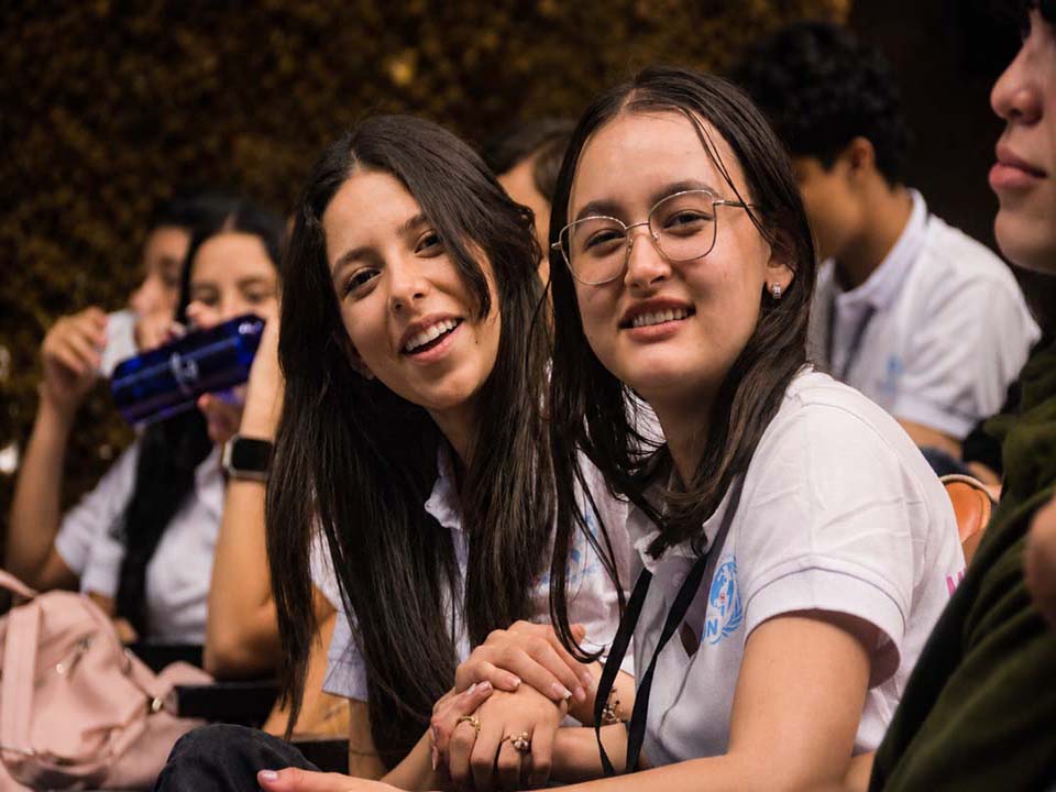Imagen estudiante de un colegio oficial de Medellín se prepara para viajar a la NASA 3