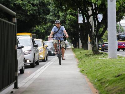 Medellín cada vez más conectada para transitar en bici